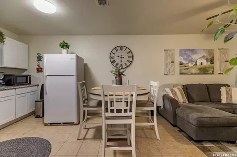 391 Riverside Dr UNIT 3, Eagle Pass, TX 78852 photo 13