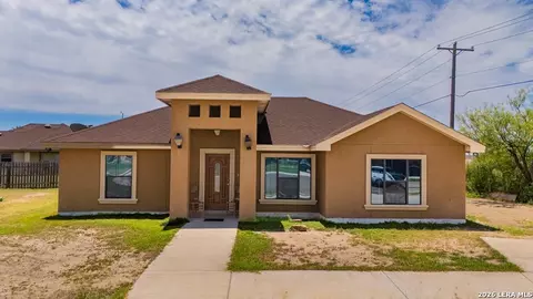 1743 Tron Ln, Eagle Pass, TX 78852