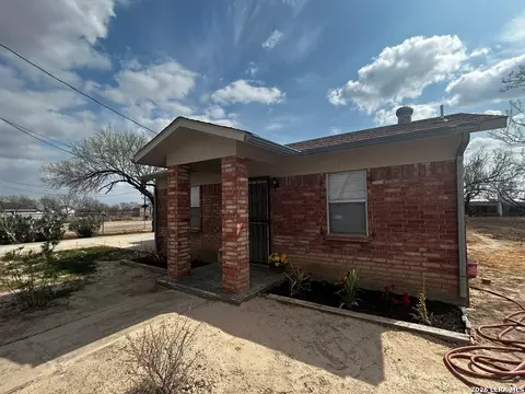 1810 Fm 2030, Eagle Pass, TX 78852