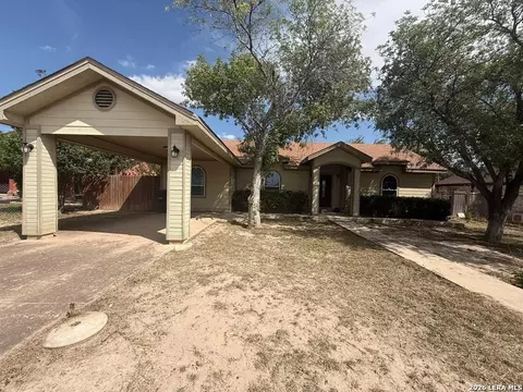 Exterior - 80 Mari Dr, Eagle Pass, TX 78852 photo 3 of 9