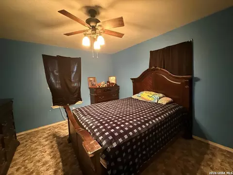 Bedroom - 80 Mari Dr, Eagle Pass, TX 78852 photo 5 of 7