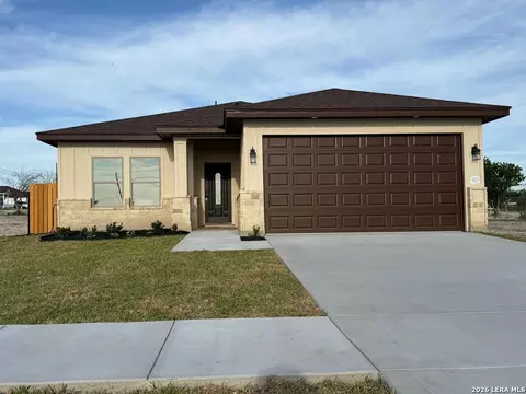 13 Concepcion, Del Rio, TX 78840