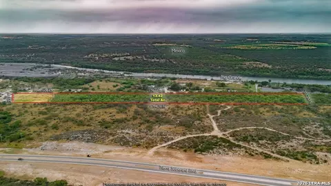 658 Riverside Dr, Eagle Pass, TX 78852 photo 3