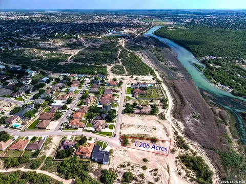 1763 Rio Rd, Eagle Pass, TX 78852
