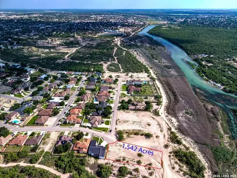 1761 Rio Rd, Eagle Pass, TX 78852