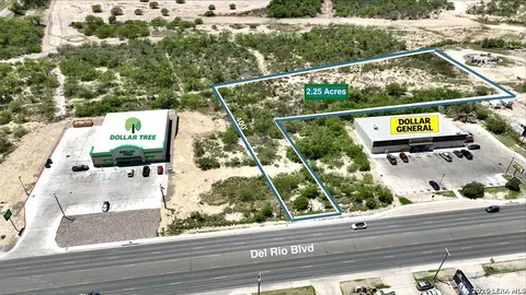 3221 Del Rio Blvd, Eagle Pass, TX 78852