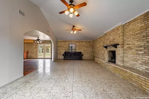 Living - 1815 Willams St, Eagle Pass, TX 78852 photo 2 of 8