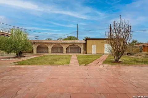 Exterior - 1815 Willams St, Eagle Pass, TX 78852 photo 7 of 7