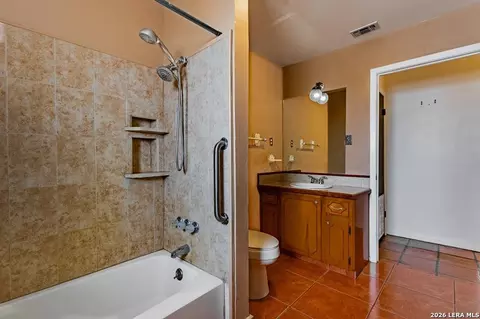 Bath - 1815 Willams St, Eagle Pass, TX 78852 photo 1 of 3
