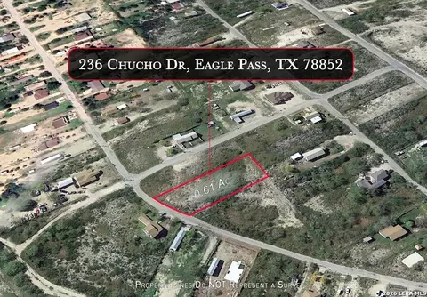 236 Chucho Dr, Eagle Pass, TX 78852 photo 4