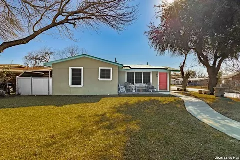 1206 Kennor Dr, Eagle Pass, TX 78852