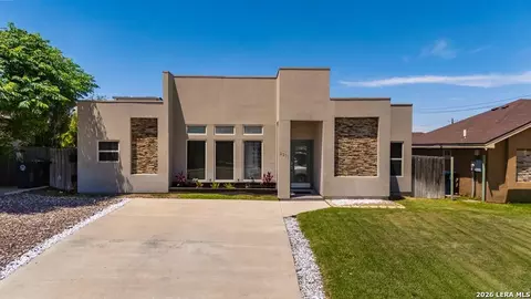 2271 Apple Wood St, Eagle Pass, TX 78852