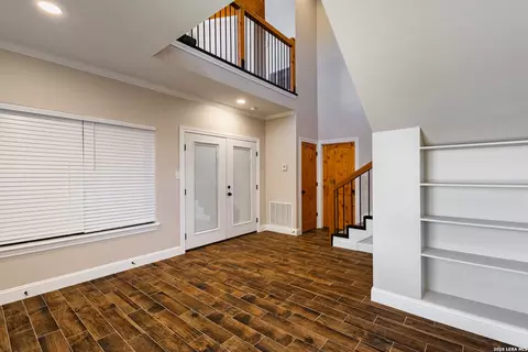 Living - 7328 Fm 1021, Eagle Pass, TX 78852 photo 2 of 4