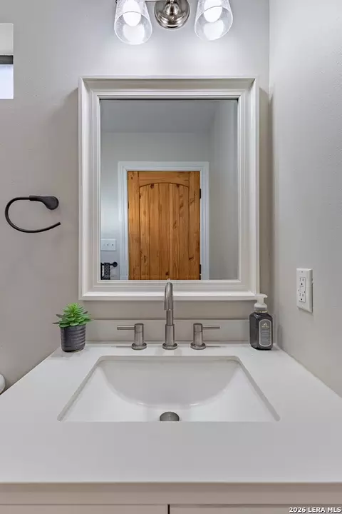 Bath - 7328 Fm 1021, Eagle Pass, TX 78852 photo 14 of 25