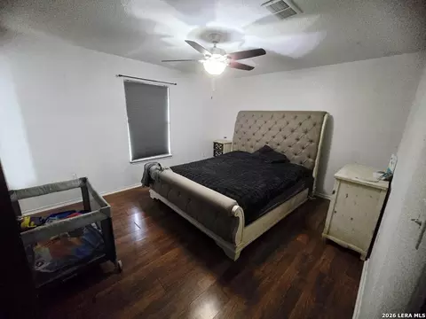 1045 Lazar, Eagle Pass, TX 78852 photo 6