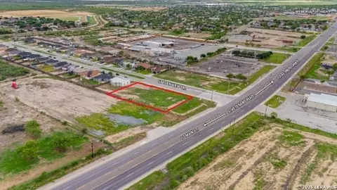 2809 Garden View Dr, Eagle Pass, TX 78852