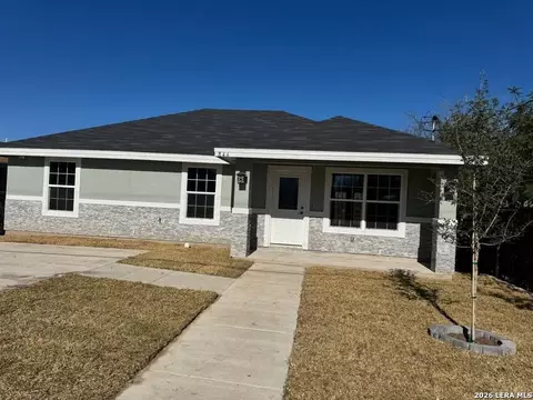 846 Calle Frente #N/A, Eagle Pass, TX 78852