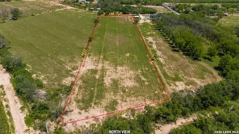 229 Dean Cary Ln, Eagle Pass, TX 78852 photo 5