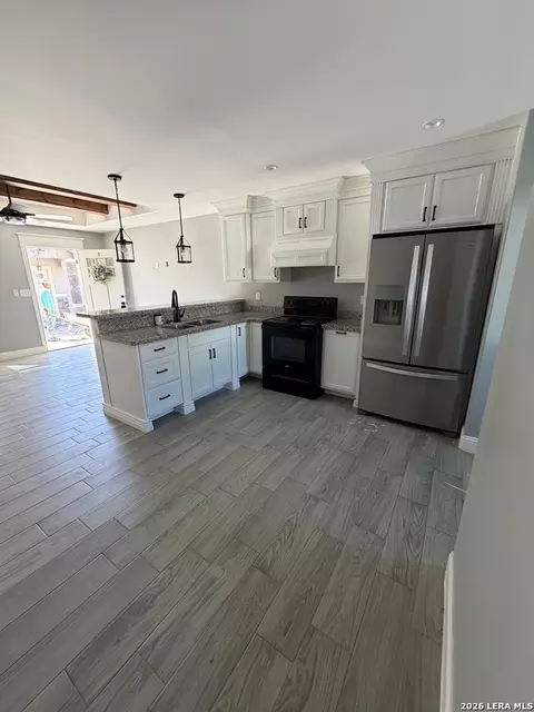 Kitchen - 3561 Steven Dr, Eagle Pass, TX 78852 photo 2 of 2