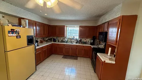 Other - 1558 Eidson Rd, Eagle Pass, TX 78852 photo 4 of 12