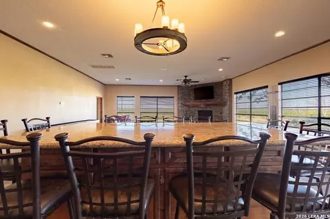 Dining - 2476 N Anejo, Eagle Pass, TX 78852 photo 3 of 4