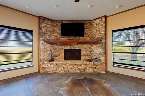 Living - 2476 N Anejo, Eagle Pass, TX 78852 photo 4 of 4