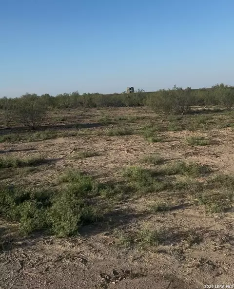 1443 Anejo, Eagle Pass, TX 78852 photo 2