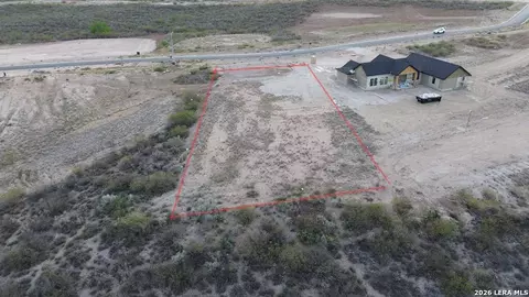 482 Paseo Del Lago, Eagle Pass, TX 78852 photo 6