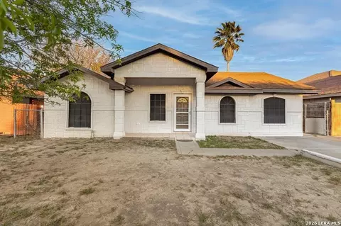 1661 Paseo Encinal Dr #N/A, Eagle Pass, TX 78852