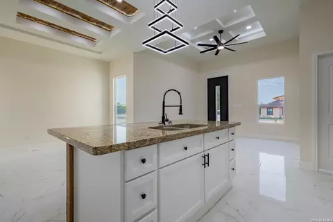 Kitchen - 42 Dub Dr, Eagle Pass, TX 78852 photo 3 of 3