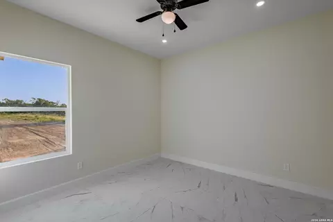 Bedroom - 42 Dub Dr, Eagle Pass, TX 78852 photo 2 of 4