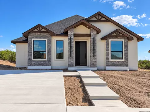2218 Rio Sabinas, Eagle Pass, TX 78852