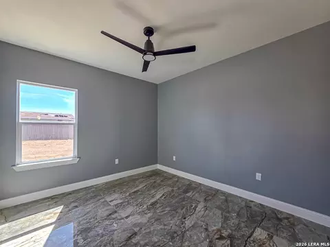 Bedroom - 2870 Garden Vw, Eagle Pass, TX 78852 photo 2 of 4