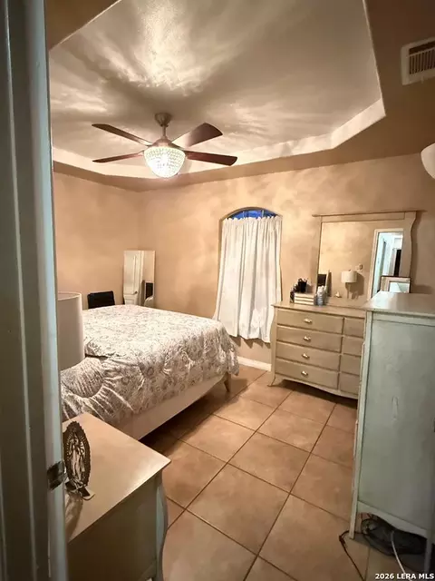 Bedroom - 1796 Amanda Ln, Eagle Pass, TX 78852 photo 4 of 7