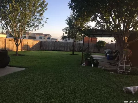 Exterior - 1796 Amanda Ln, Eagle Pass, TX 78852 photo 6 of 10