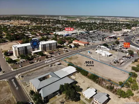 2088 E Main #N/A, Eagle Pass, TX 78852