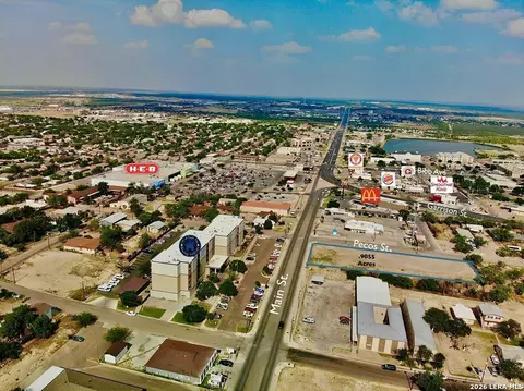 2088 E Main #N/A, Eagle Pass, TX 78852 photo 2