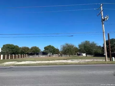 201 W Cantu Rd #N/A, Del Rio, TX 78840