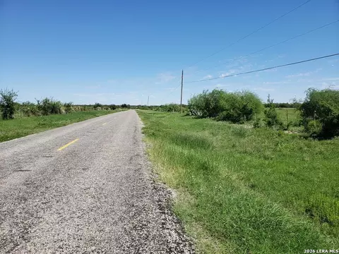 TRACT 18-b #N/A, Quemado, TX 78877