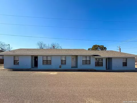 1496 Ferry St, Eagle Pass, TX 78852