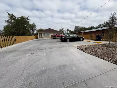 Exterior - 1729 Williams, Eagle Pass, TX 78852 photo 2 of 3