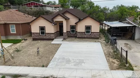 Other - 1956 Quarry St, Eagle Pass, TX 78852 photo 5 of 5