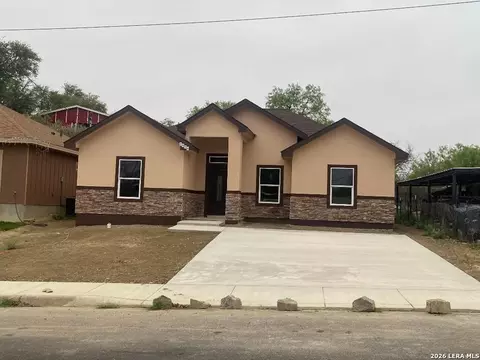 Exterior - 1956 Quarry St, Eagle Pass, TX 78852 photo 1 of 2