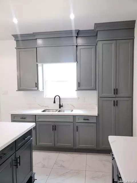 685 Trinity St #N/A, Eagle Pass, TX 78852 photo 17
