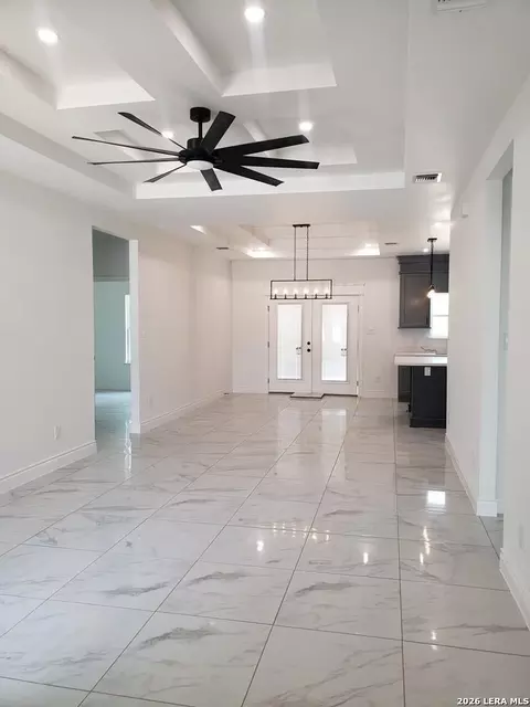 685 Trinity St #N/A, Eagle Pass, TX 78852 photo 8