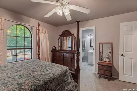 Bedroom - 1612 Rio Vista Dr, Eagle Pass, TX 78852 photo 1 of 5