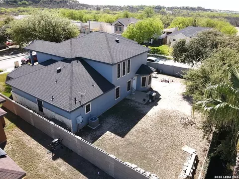 View/Area - 1612 Rio Vista Dr, Eagle Pass, TX 78852 photo 1 of 8