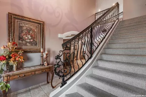 Entry Way - 1612 Rio Vista Dr, Eagle Pass, TX 78852 photo 2 of 10