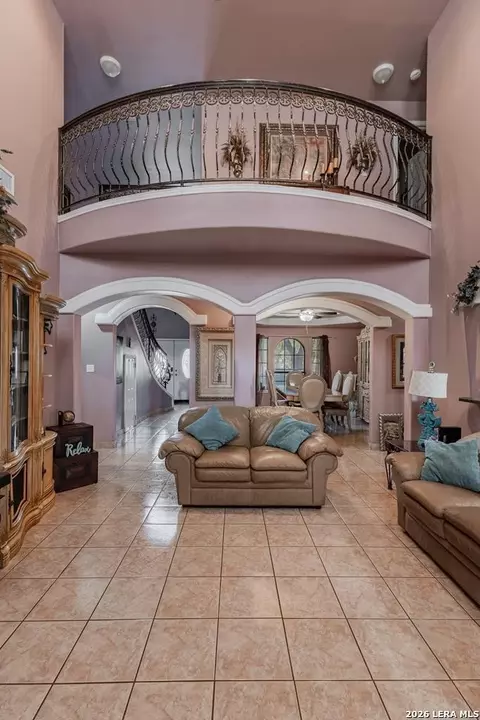 Entry Way - 1612 Rio Vista Dr, Eagle Pass, TX 78852 photo 5 of 10