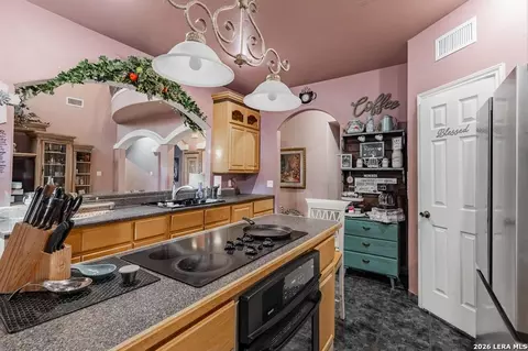 Kitchen - 1612 Rio Vista Dr, Eagle Pass, TX 78852 photo 2 of 2